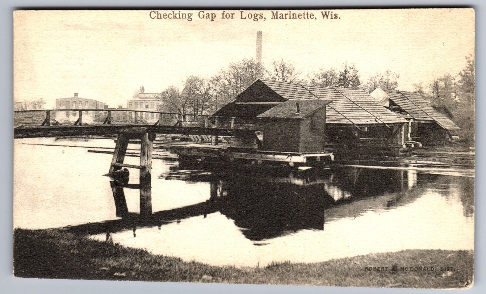 C.1910 MARINETTE, WI WISCONSIN CHECKING GAP FOR LOGS Postcard P50