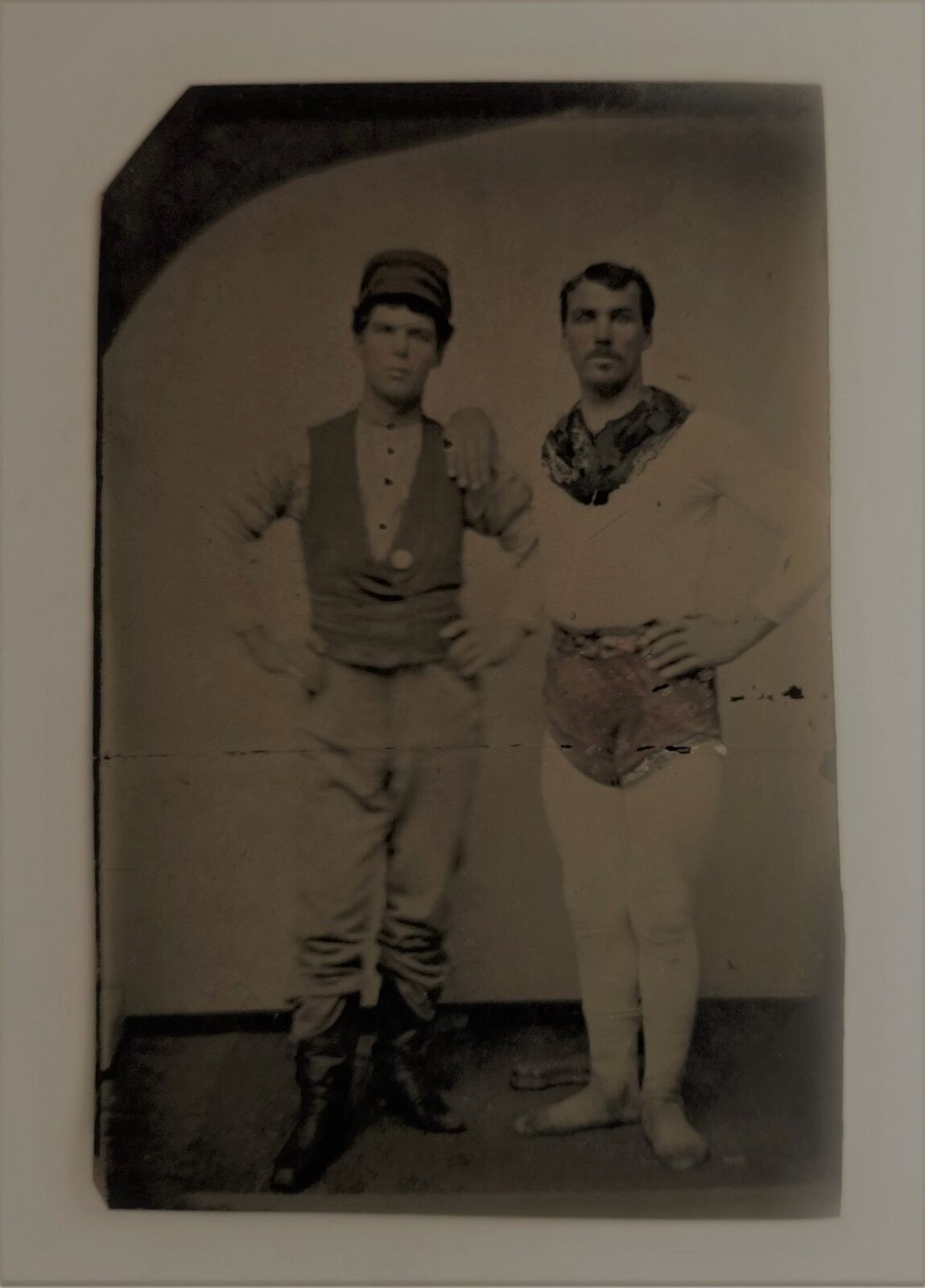 antique RARE occupational CIRCUS PERFORMERS TINTYPE photo ACROBAT ACTOR tinted 