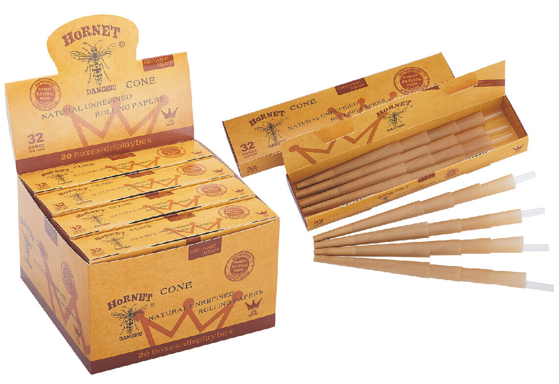 HORNET 640 Cones Natural Rolling Papers 1 1/4 Pre-Rolled Paper Cones Full Box