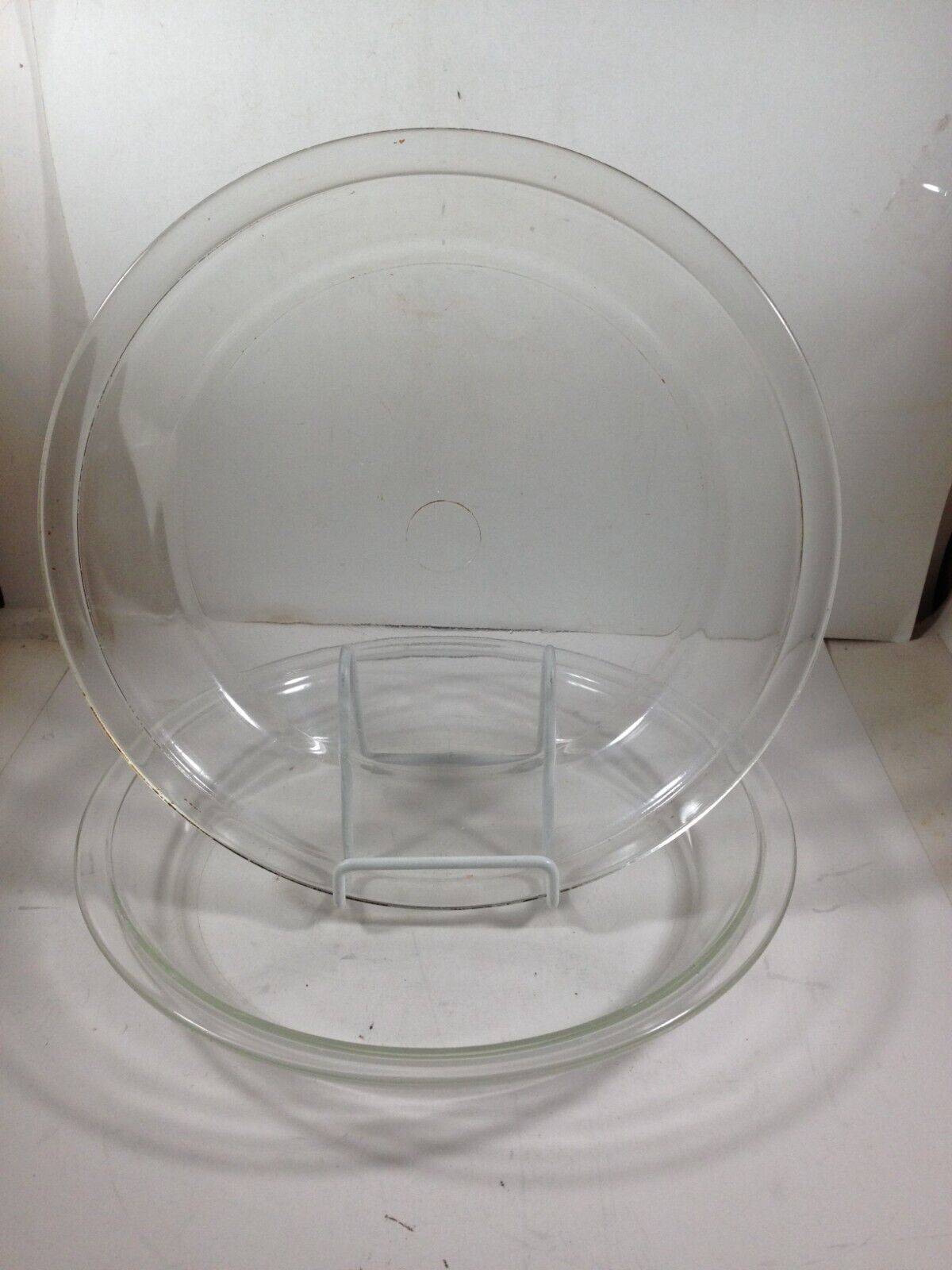 Pair of Vintage PYREX Clear Glass 209 8-1/2” Pie Plates