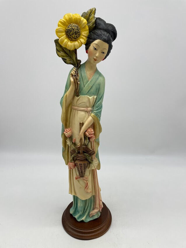 Vintage Fine Porcelain Figurine Japanese Girl with Sunflower 19\