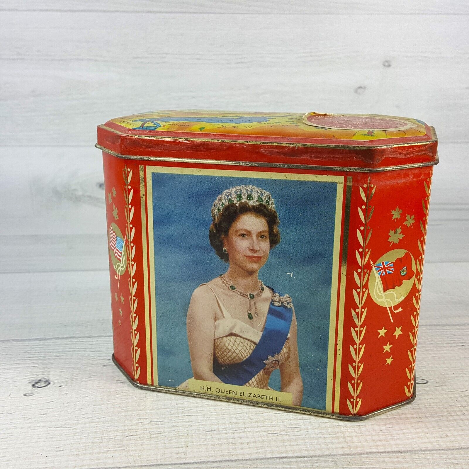 Queen Elizabeth II Duke of Edinburgh St Lawrence Seaway 1959 Hinged Biscuit Tin