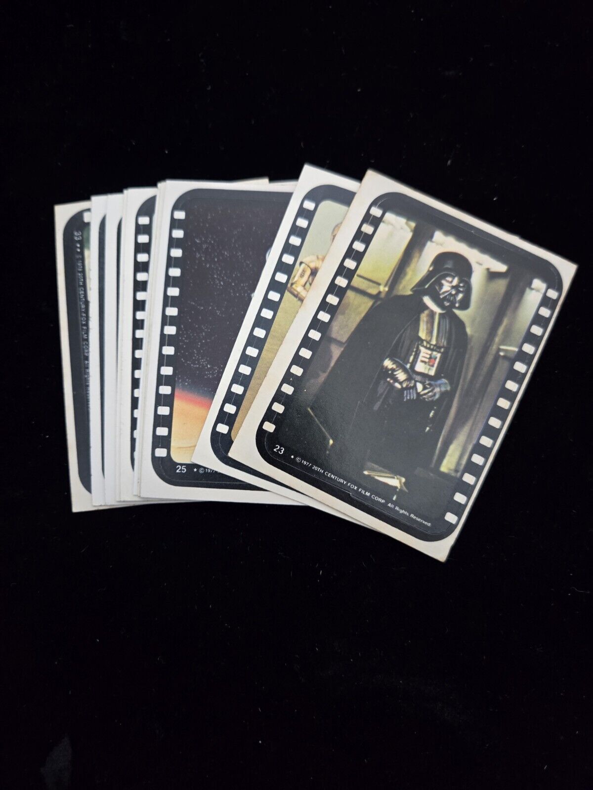 VG-EX 1977 Topps STAR WARS Series 3 Complete Yellow 11 Card Sticker Set 23-32