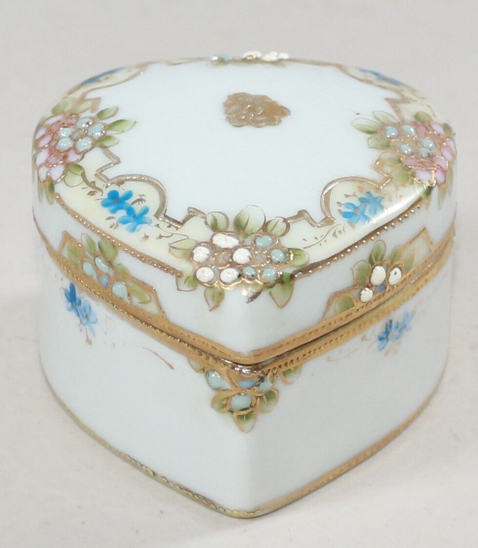 Vintage Trinket Jewelry Box Ceramic Heart Shaped Floral Gold Trim 2.5\