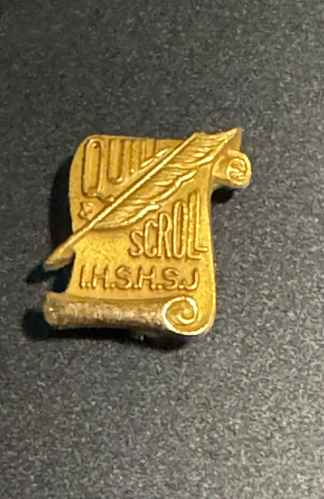 Vintage 1/20 10k Gold Filled Quill & Scroll IHSHSJ Signed LGB- Lapel Hat Pin