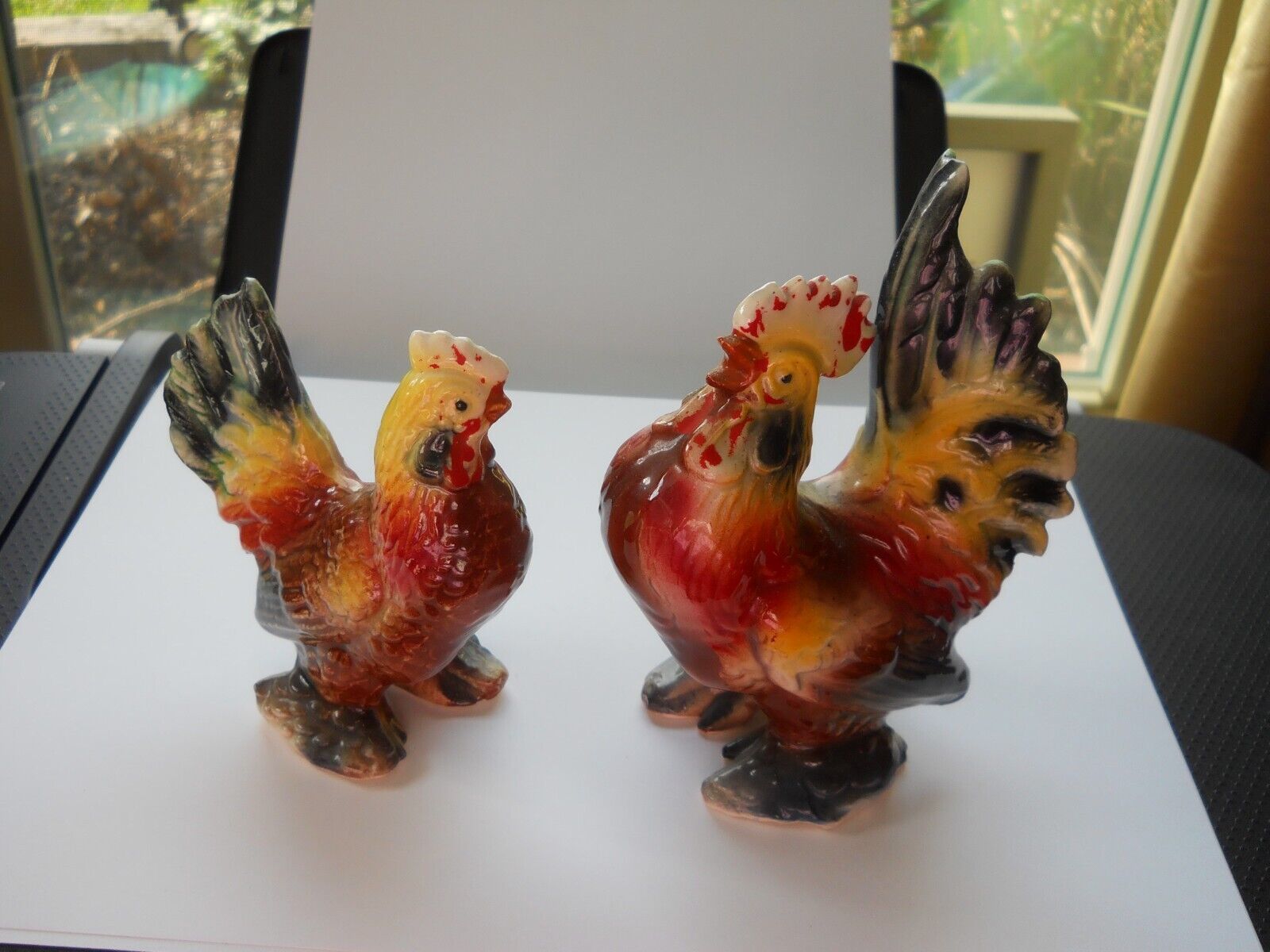 Vintage Pair Chicken Figurines 4\