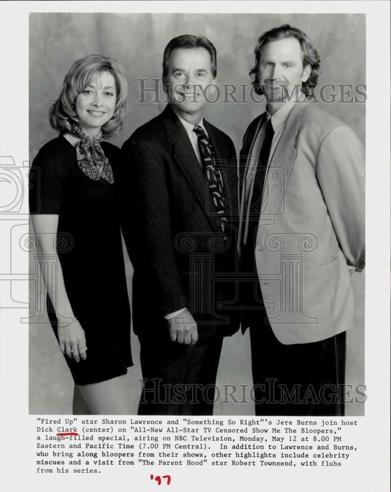 1997 Press Photo Sharon Lawrence, Jere Burns, Dick Clark in NBC Blooper Special