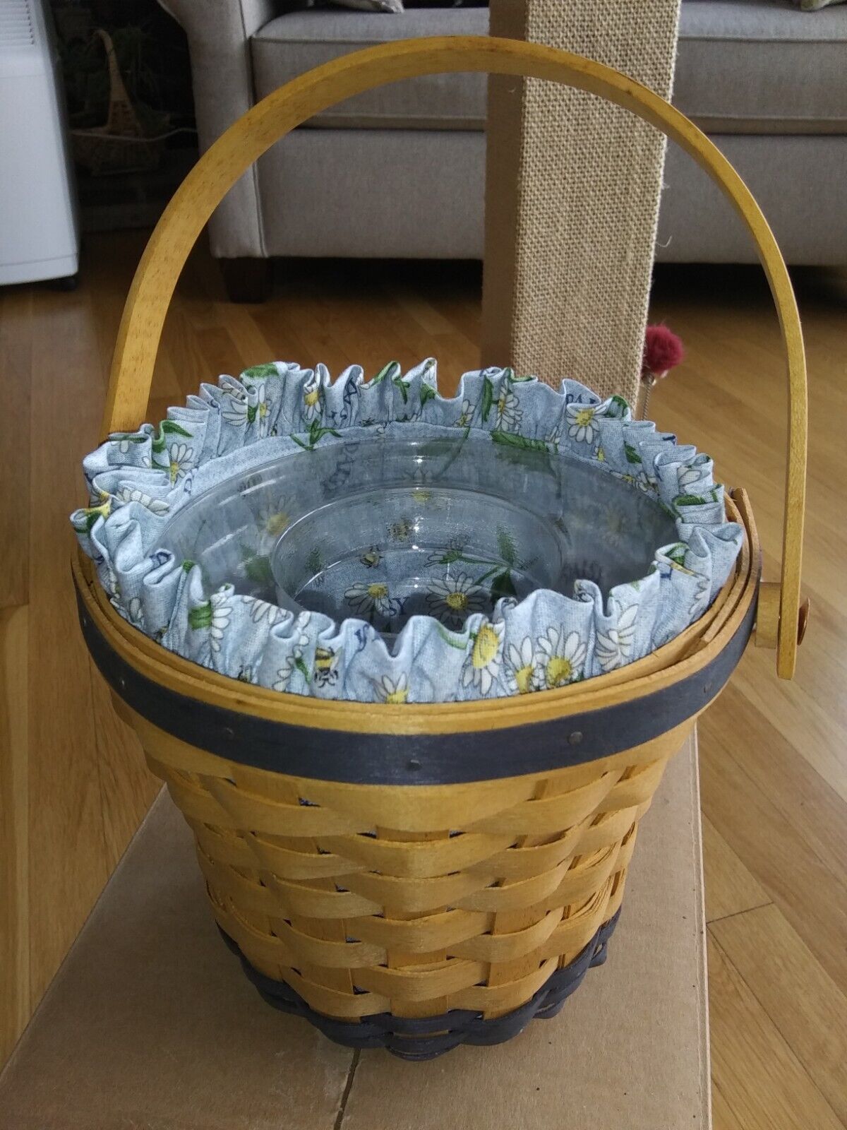 Longaberger 1999 May Series Daisy Basket Set with Liner, Protector, Notecards