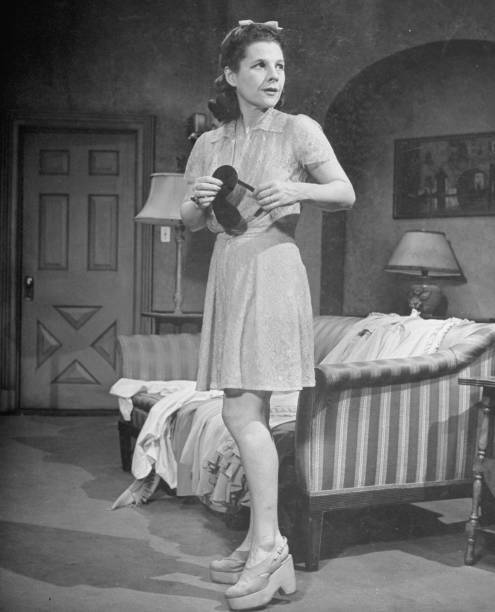 Ruth Gordon acting in production of Over Twenty-One 1940s Old Photo 1
