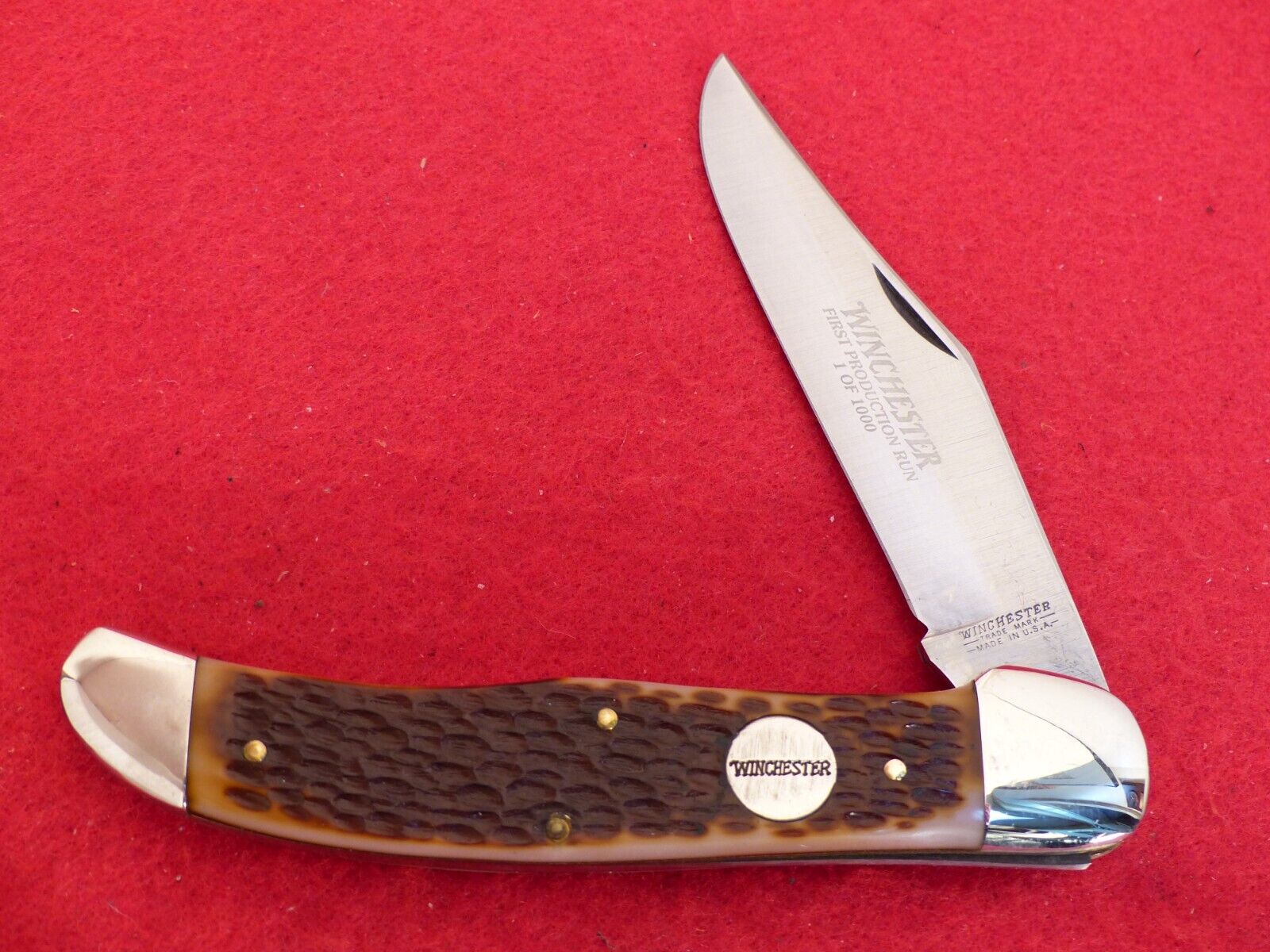 Winchester USA made mint 19015 folding hunter knife