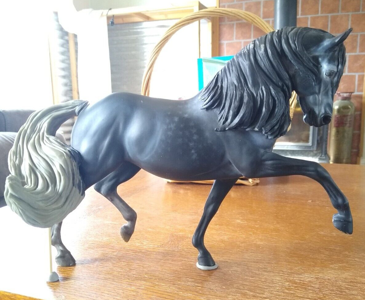Breyer Drastic Custom Totilas Dressage Horse Grey with stand
