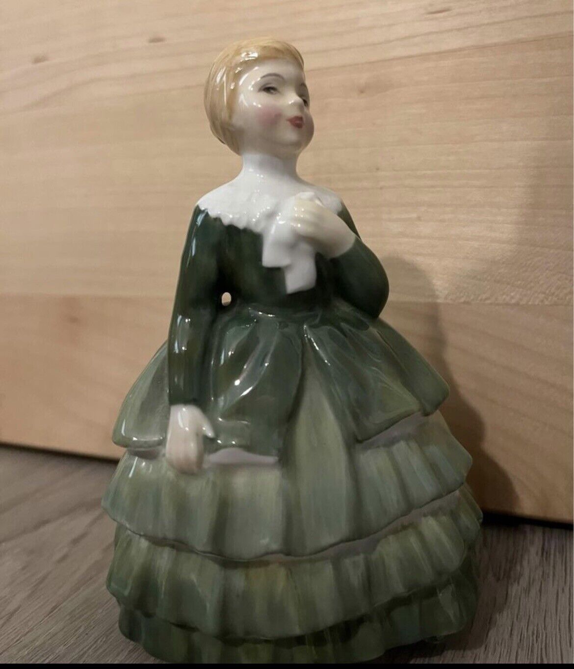Vintage Royal Doulton Belle Figurine Green Dress HN 2340