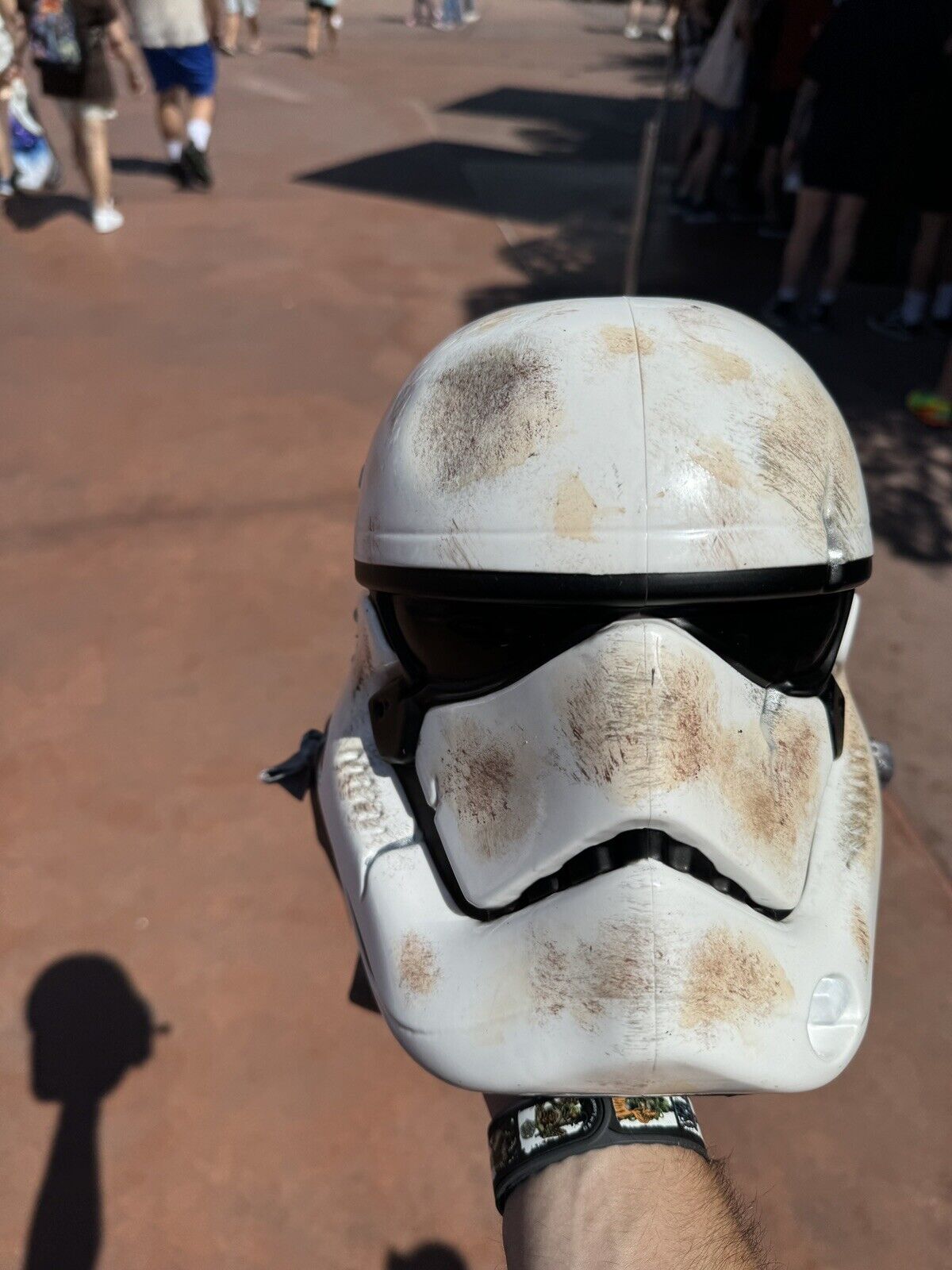 2024 Disney Parks Star Wars Salvaged Stormtrooper Helmet Popcorn Bucket IN HAND