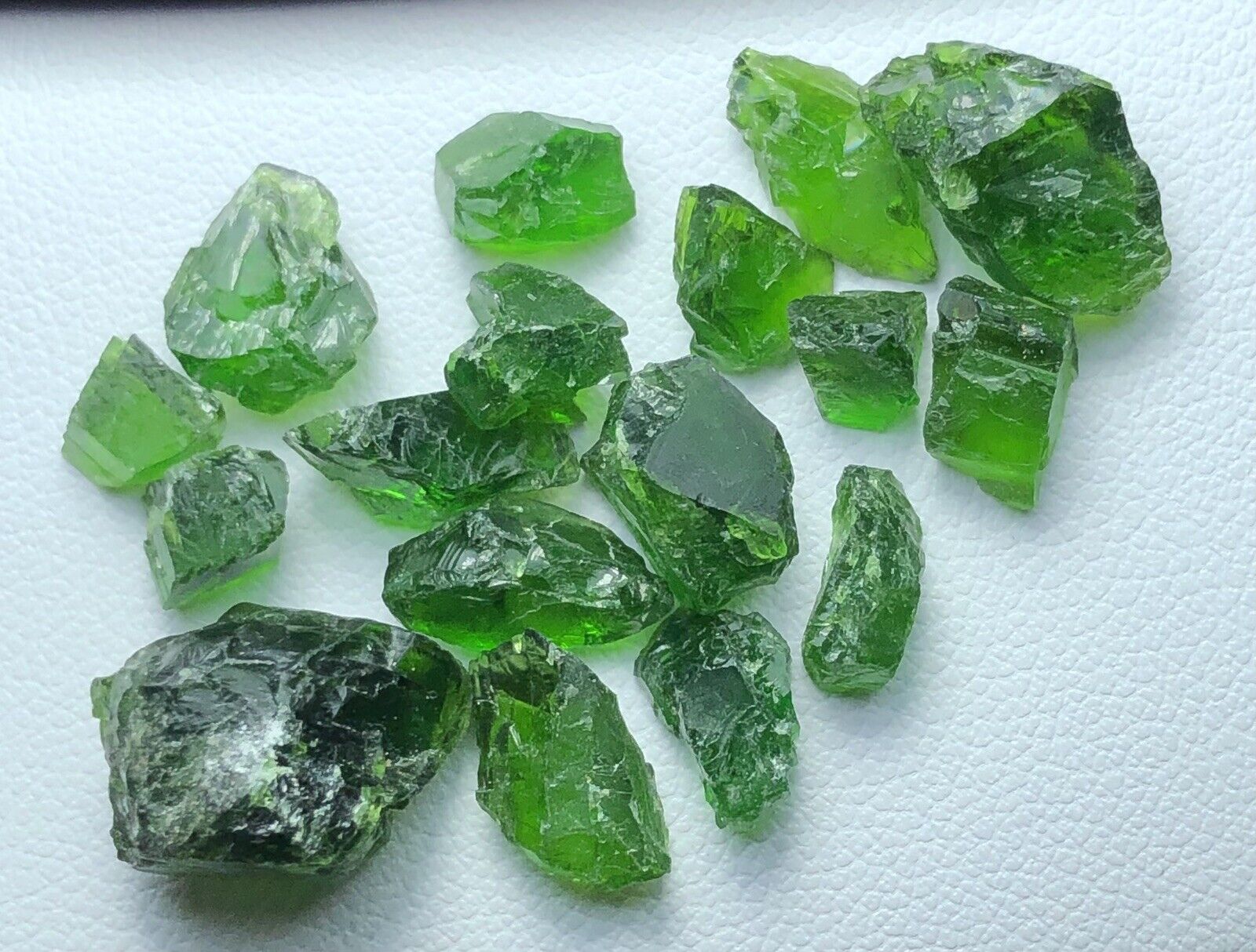 39 Crt / Beautiful Natural Rough Chrom Diopsid Parcel,