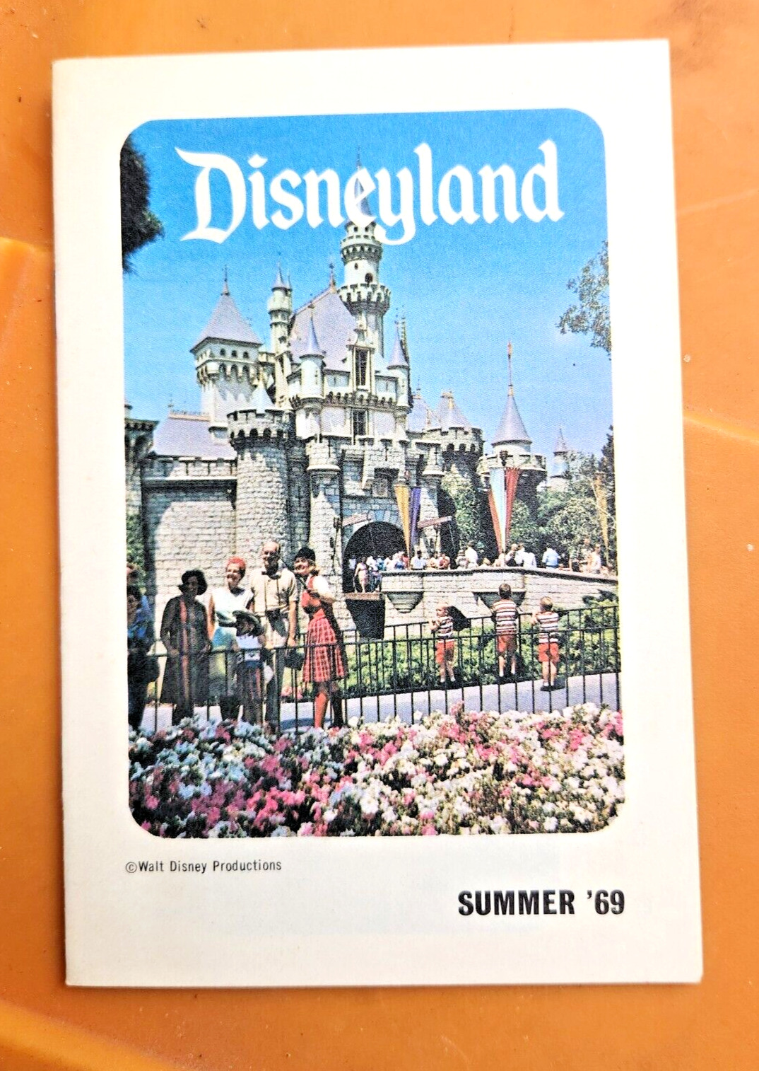 Vintage Disneyland Summer 1969 Guide Book w/Cinderella\'s Castle