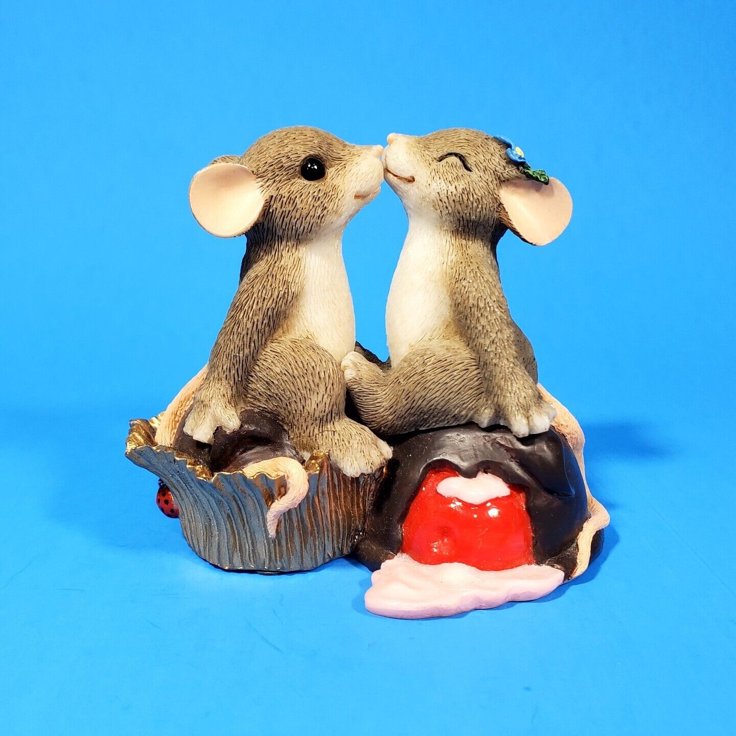 Charming Tails Figurines Mouse CANDY KISSES Fitz And Floyd Vintage 84/108 D