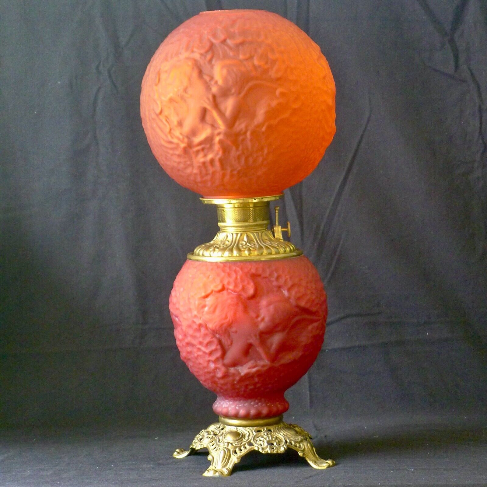 CUPID AND PSYCHE Fostoria Very Rare Antique Oil Lamp ca 1900 Gorgeous