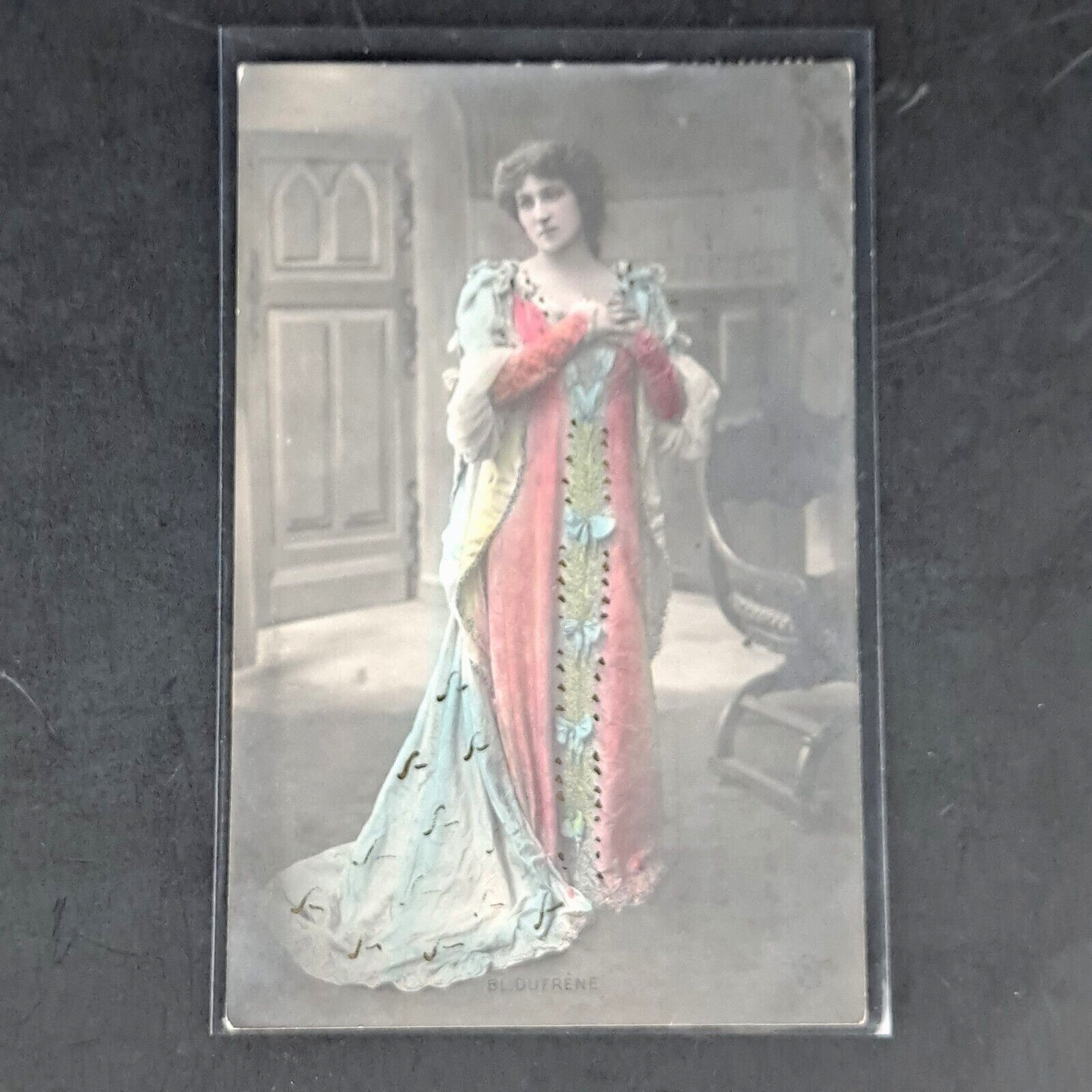ANTIQUE 1909 EDWARDIAN/VICTORIAN ERA RPPC ELEGANT LADY POSTCARD W/ CARMINE STAMP