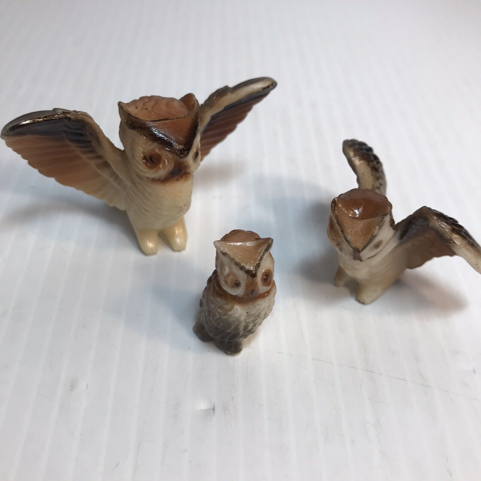 Vintage Miniature Plastic Owl Family Set of 3 Figurines 1970s 2 inches tall