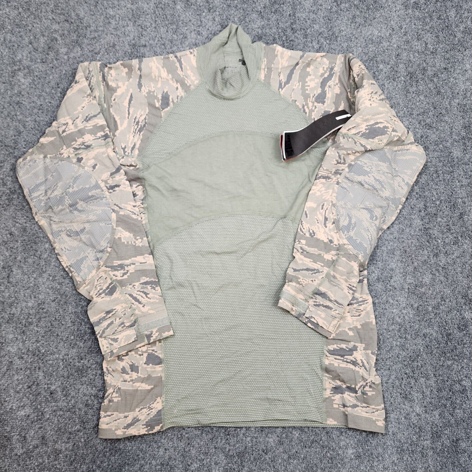 Massif Airman Battle Shirt Mens Medium Camo OCP Flame Resistant UCP Digital