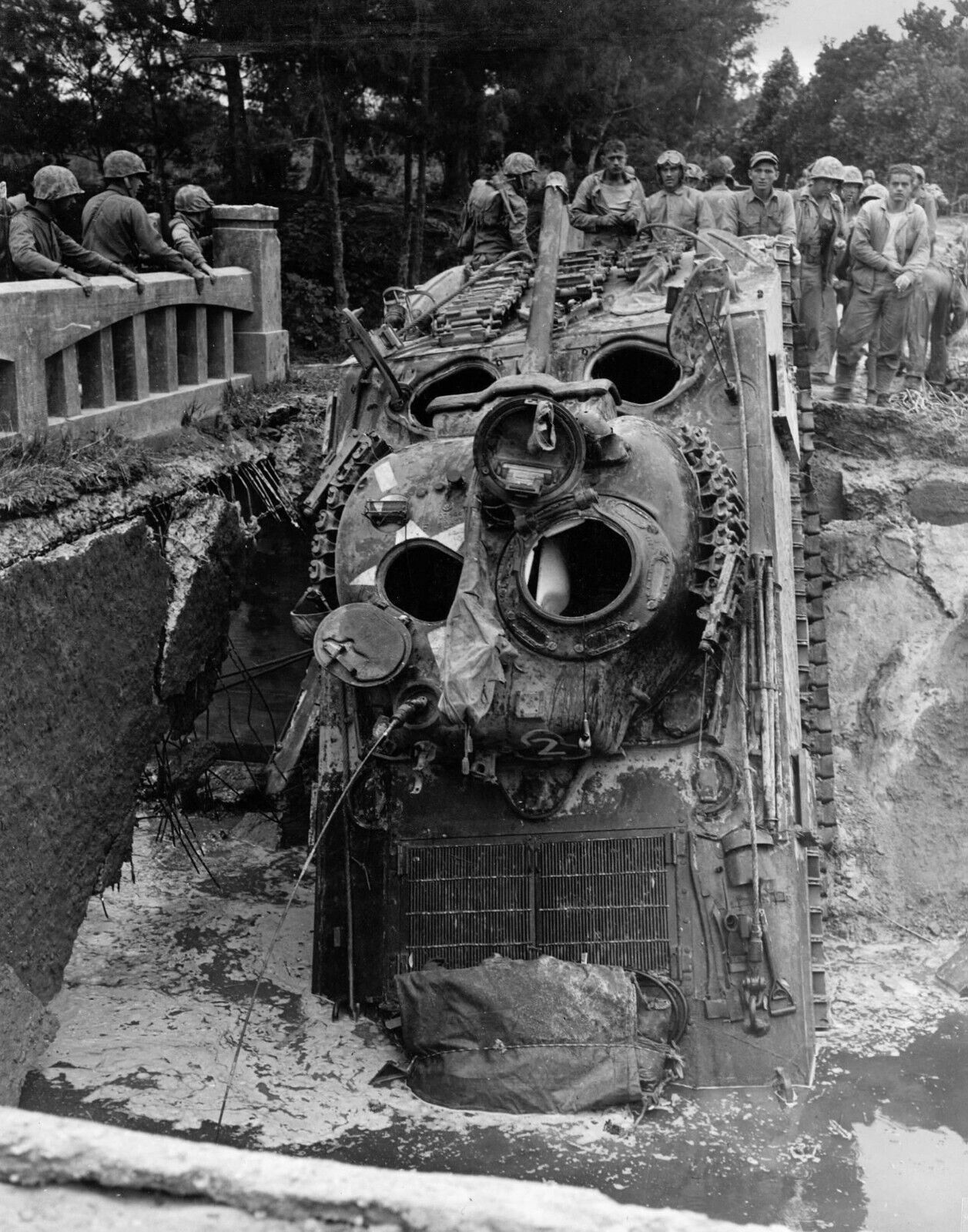 WW2 WWII Photo World War Two / US M4 Sherman Tank Bridge Collapse US 206