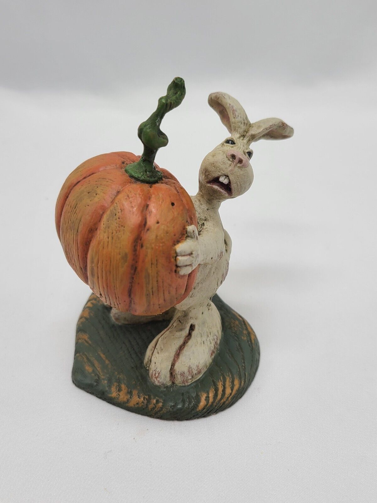 American Chestnut Folk Art Pixie\'s Pumpkin (Repaired Stem) Rabbit Figurine