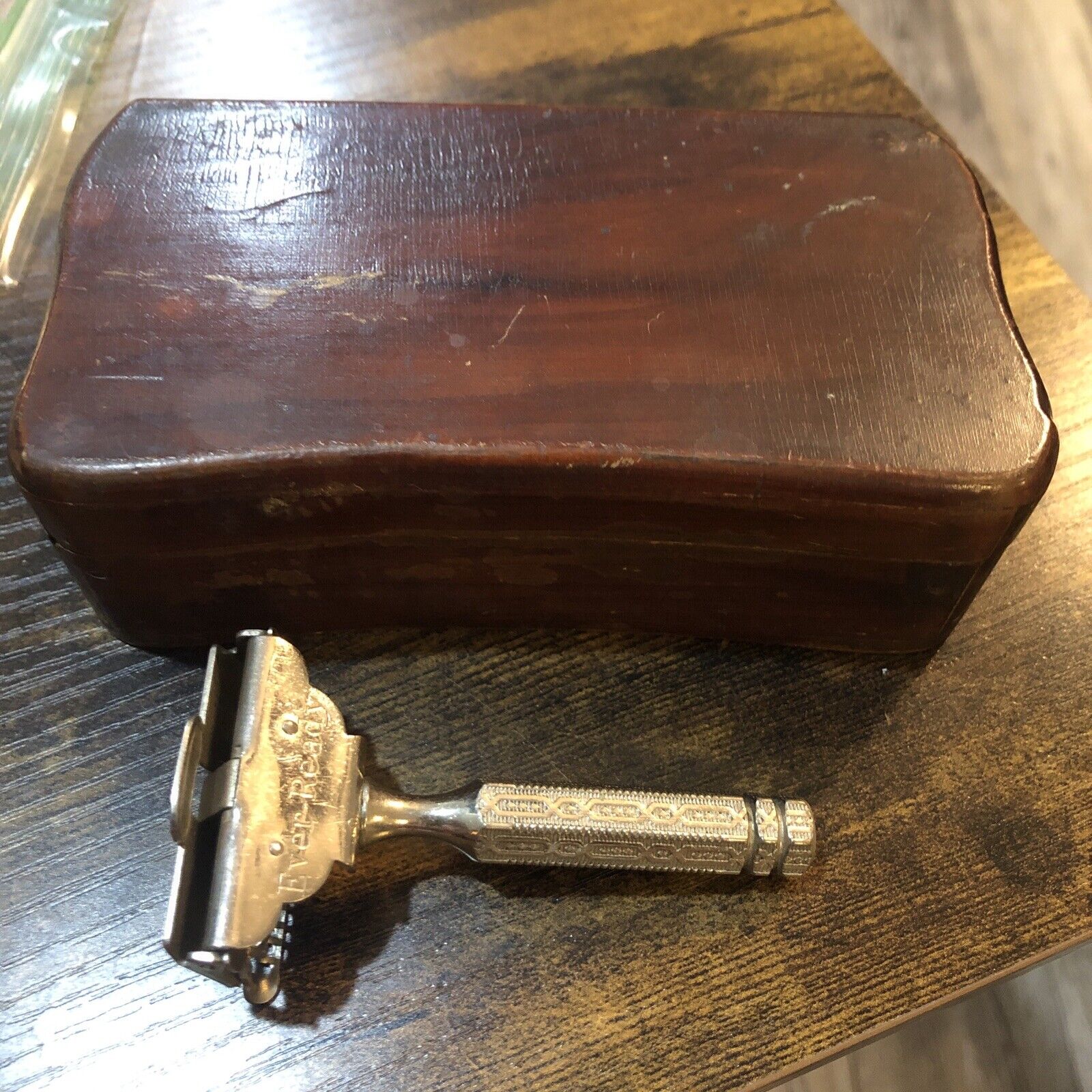 Vintage Ever Ready Single Edge Safety Razor In Vintage Wooden Box