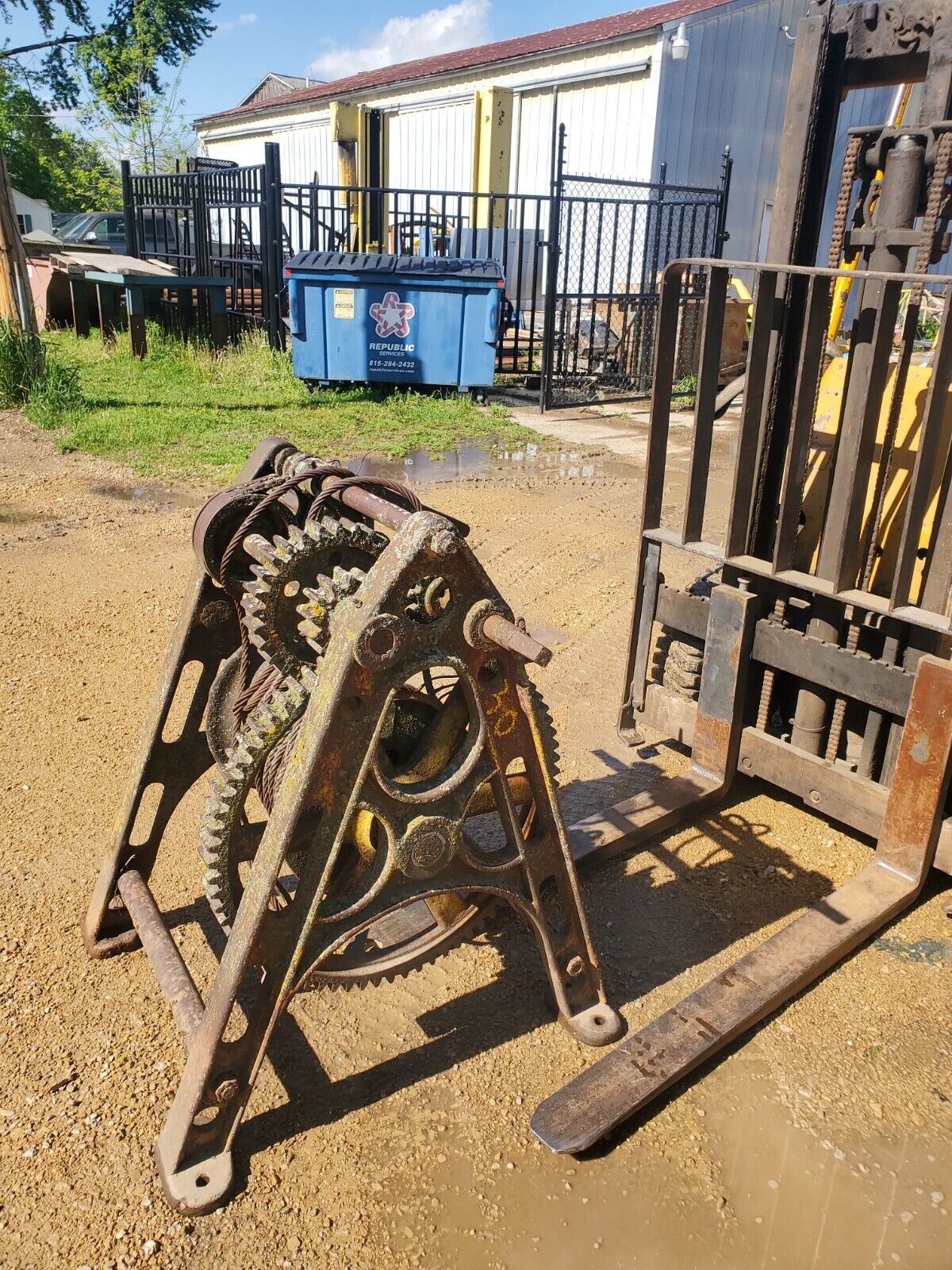 Vintage Winch Crane Winch LOCK AND DAM Gate Winch Large Cable WINCH Restore
