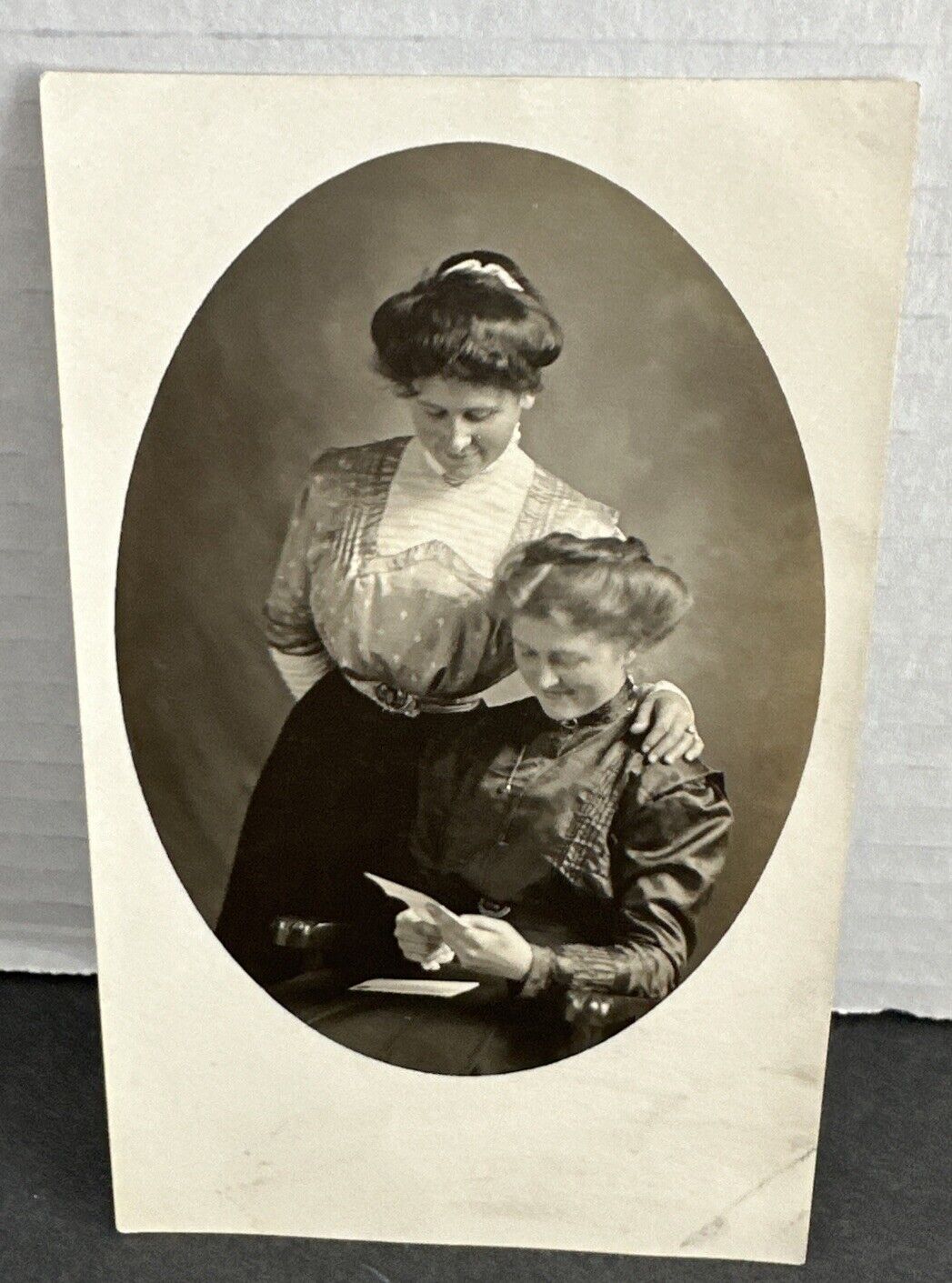 Vintage Postcard: Glamour Photo Women Reading a Letter