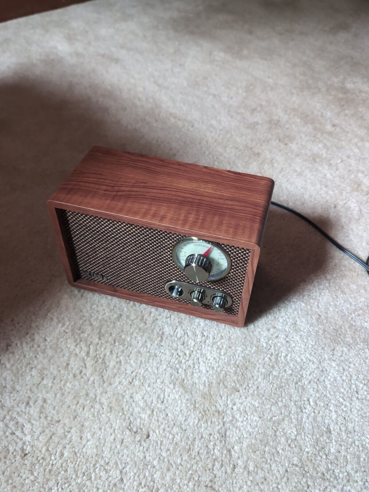 Victrola Retro Wood Rotary Bluetooth AM/FM Tuning Dial Radio w Built-in Speakers