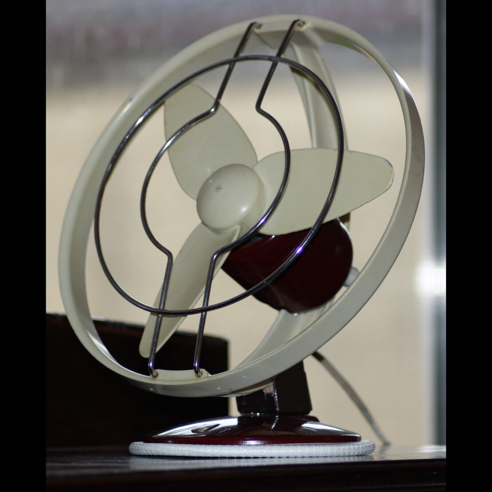 vintage Philips fan, Mid century modern, table top / wall mountable electric fan