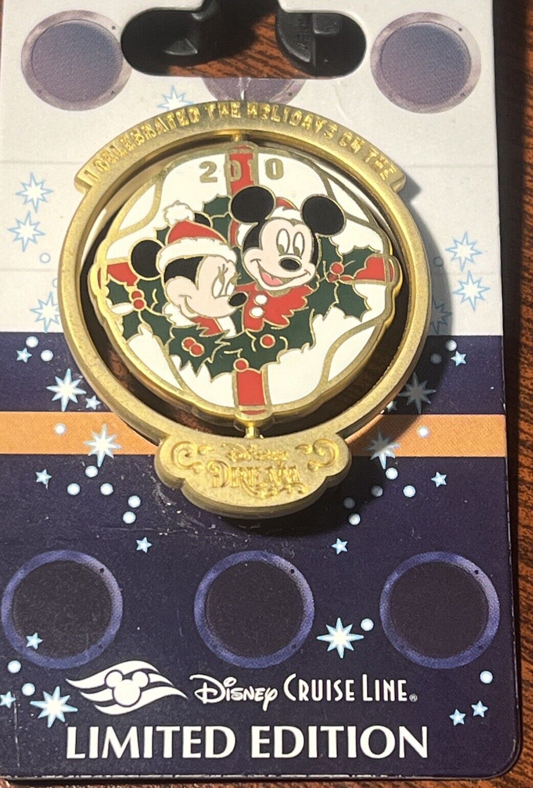 DISNEY DCL HAPPY HOLIDAYS 2010 2011 NEW YEAR MICKEY MINNIE CHRISTMAS LE 1000 PIN