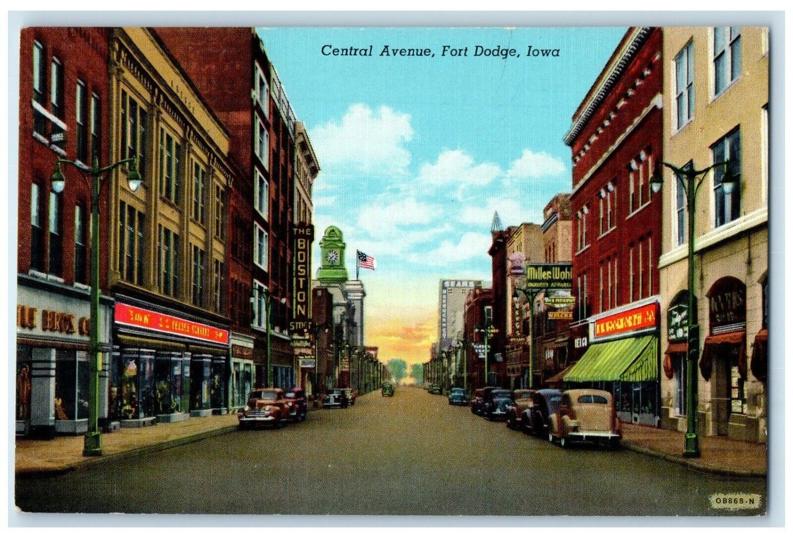 c1930's Central Avenue The Boston Store Cars Scene Fort Dodge Iowa IA Postcard