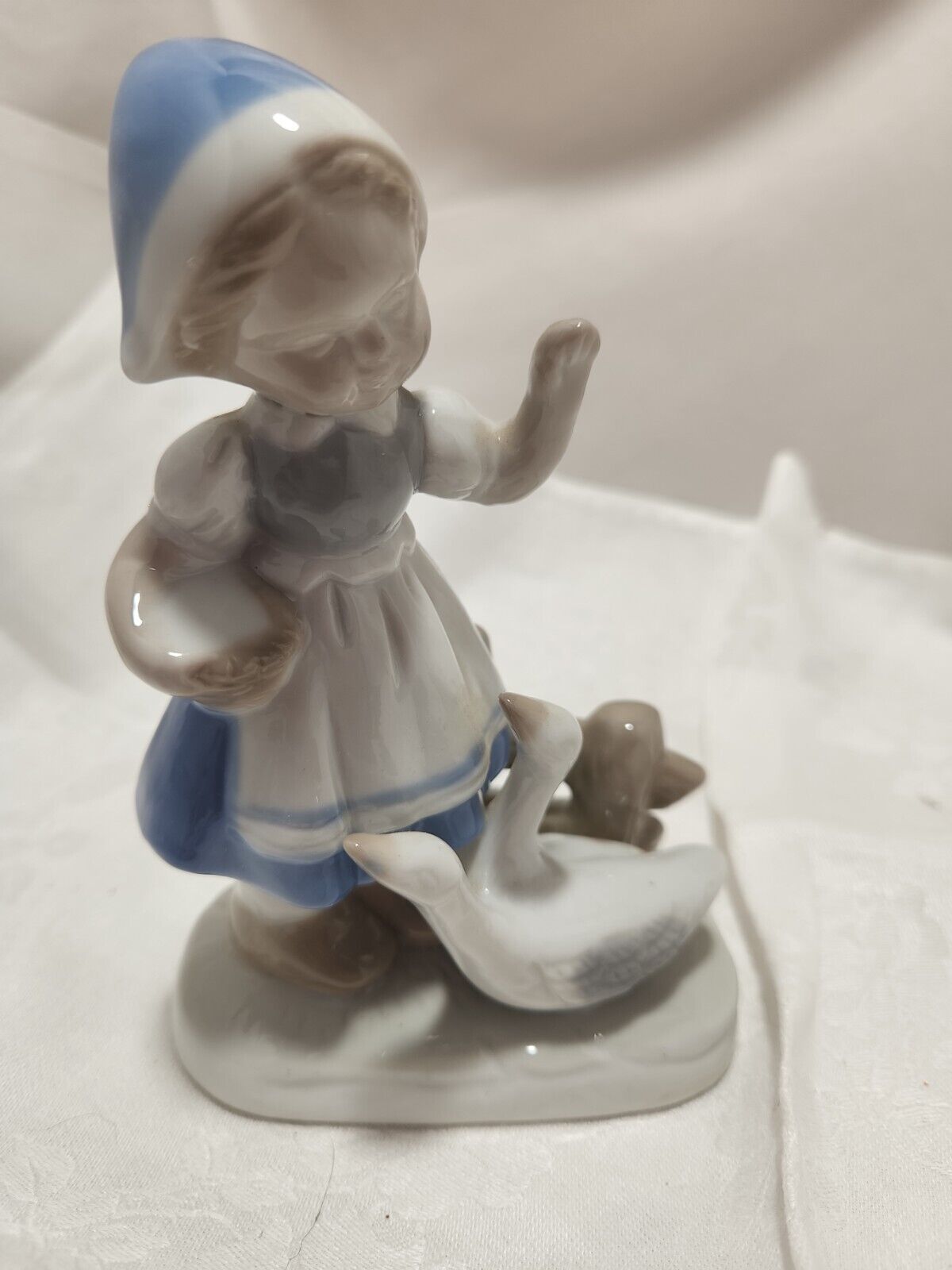 Porcelain Figurine Dutch Girl w/Geese, Lego Japan 6\