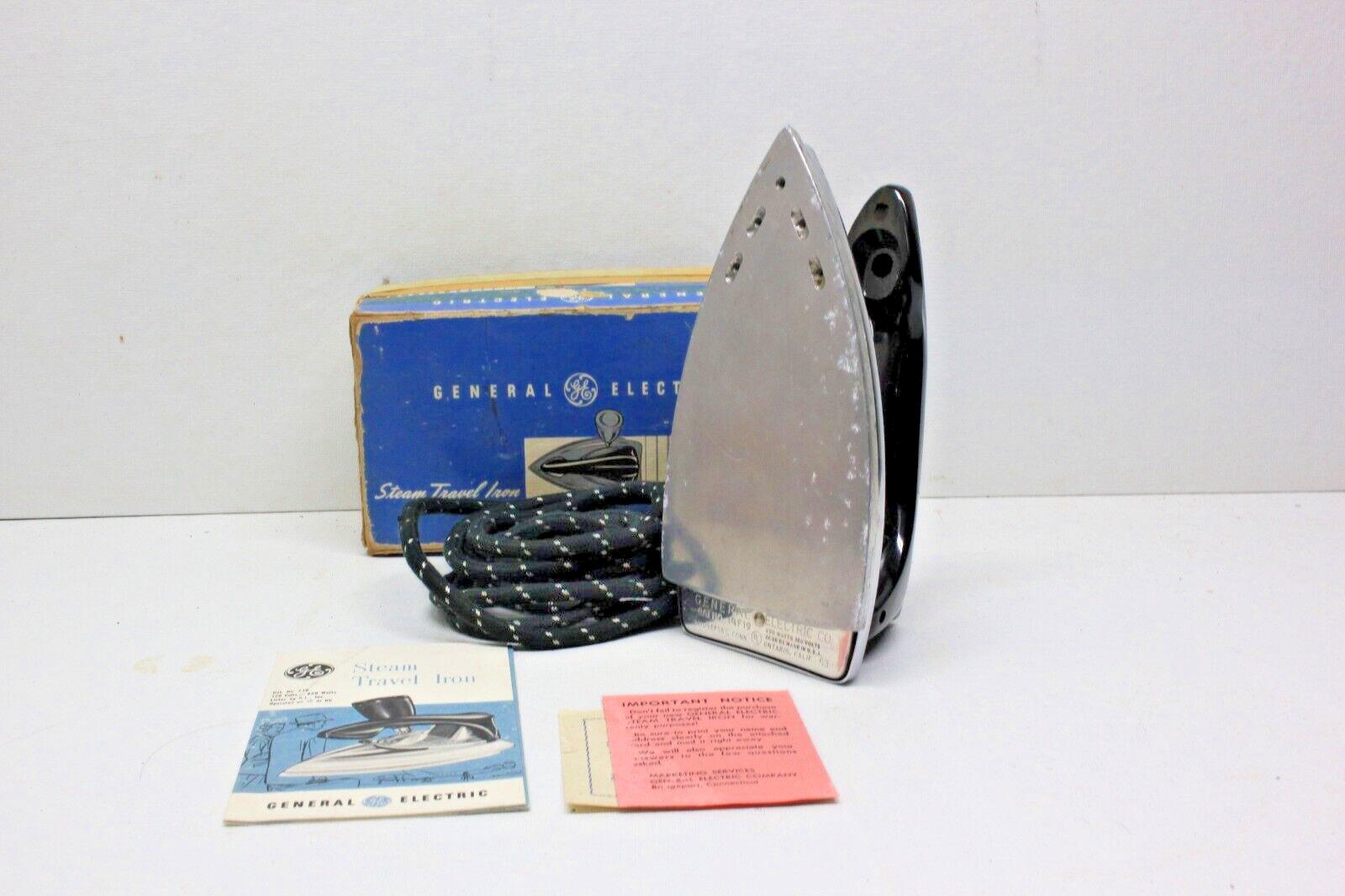 Vintage General Electric GE Portable Travel Steam Iron Cat # 14F19 Chrome MCM