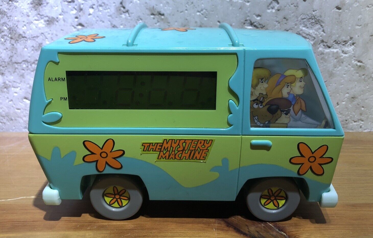 Vintage Scooby-Doo The Mystery Machine Van Alarm Clock w/ Night Light 1999 READ