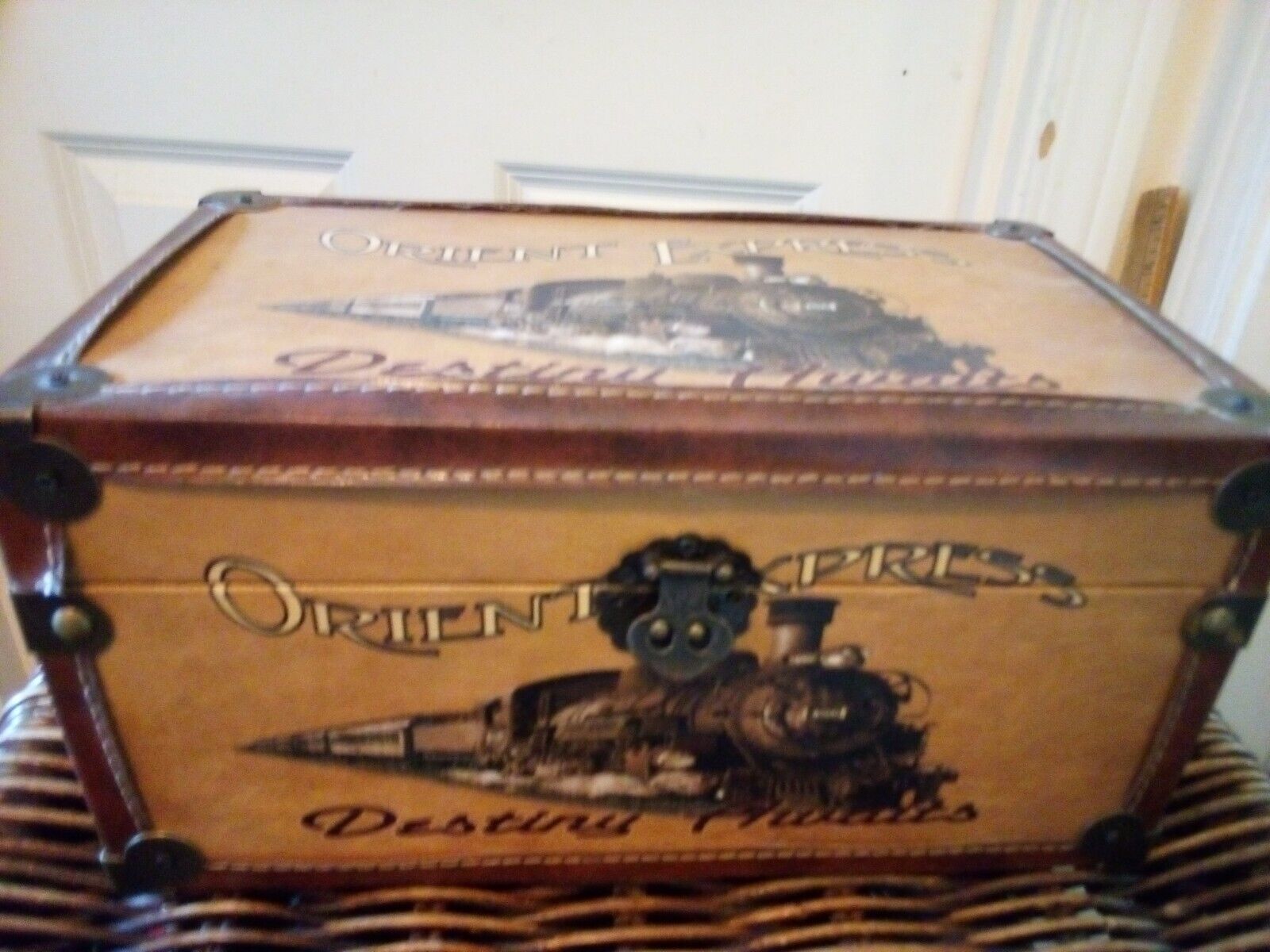 Vintage Box Orient Express Collectible  Destiny Awaits'