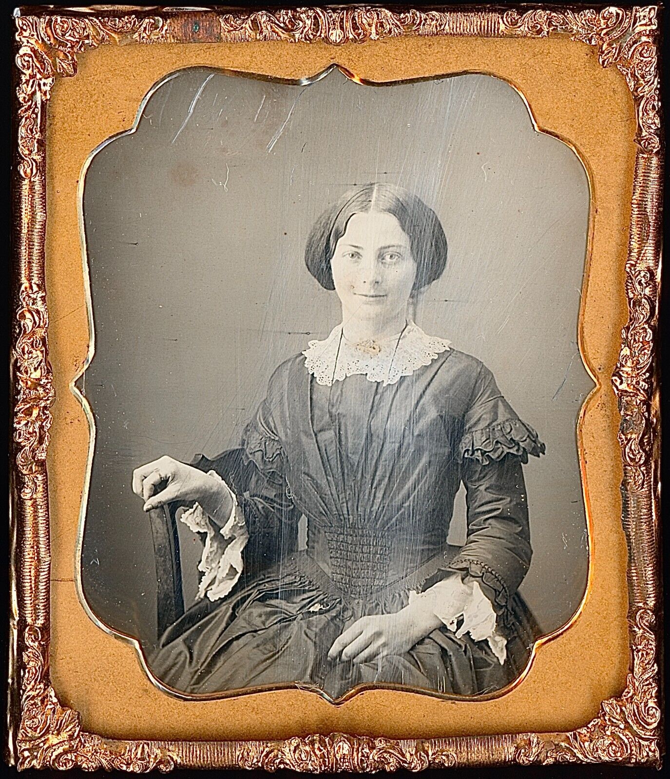 Nicely Posed Pretty Light Eyed Young Lady Smiling 1/6 Plate Daguerreotype T251