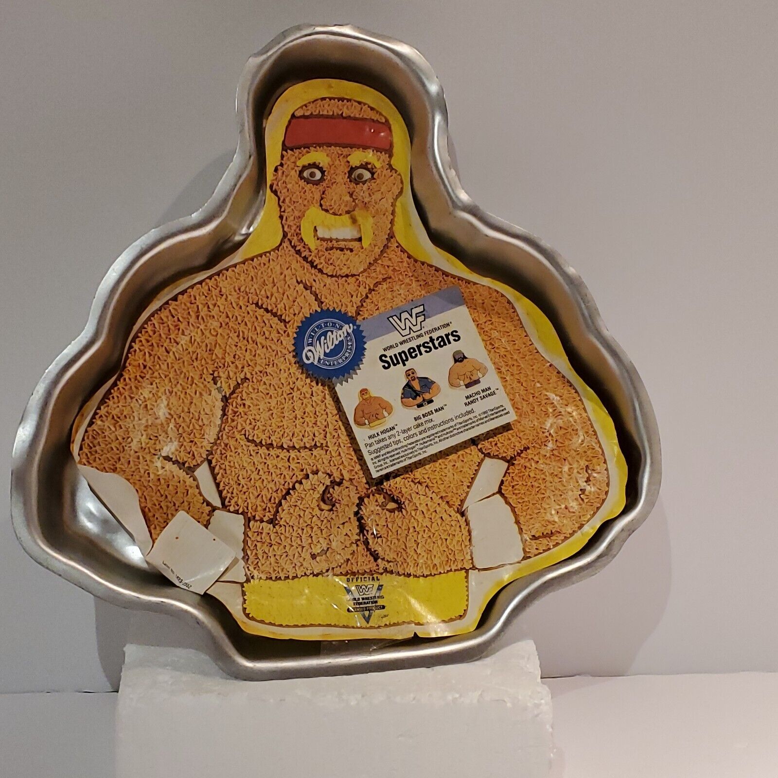 1992 Hulk Hogan WWF Superstars Wilton Cake Pan Rare Vintage 1823-2552