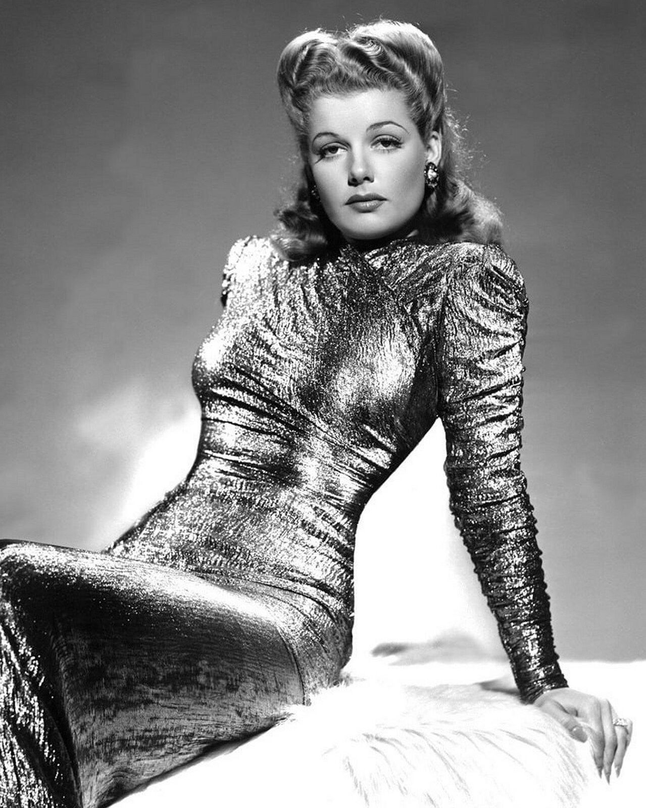 ANN SHERIDAN Sultry Pose Photo   (228-H )