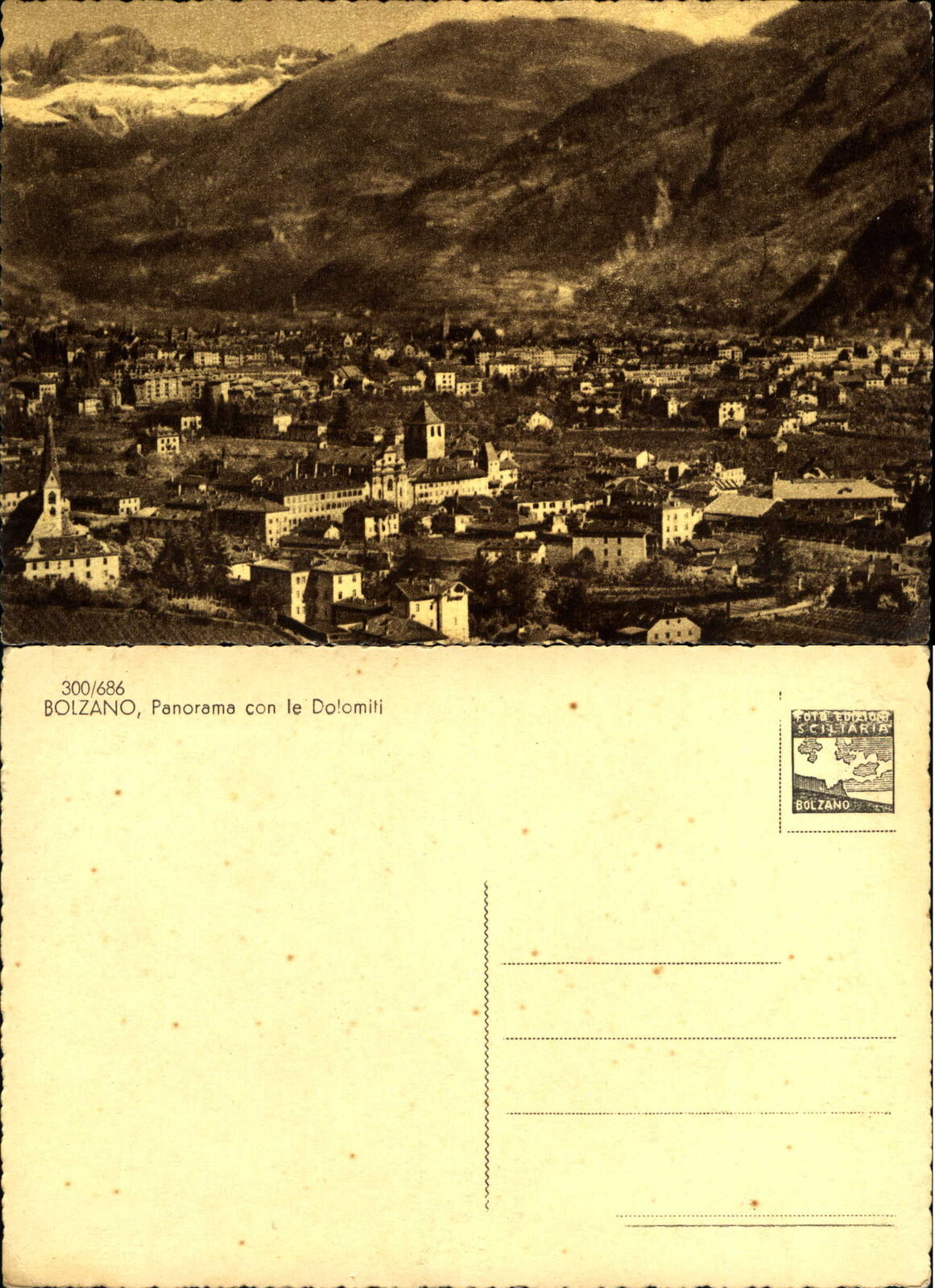 Bolzano Italy panorama con le Dolomiti vintage postcard