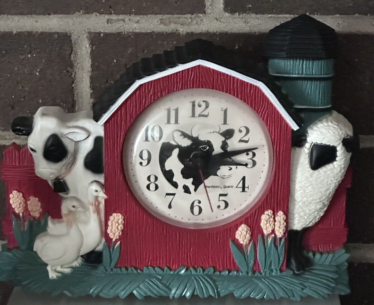 Vintage 1980s Burwood Farm Barn Cow Clock Plastic   Wall Art  works