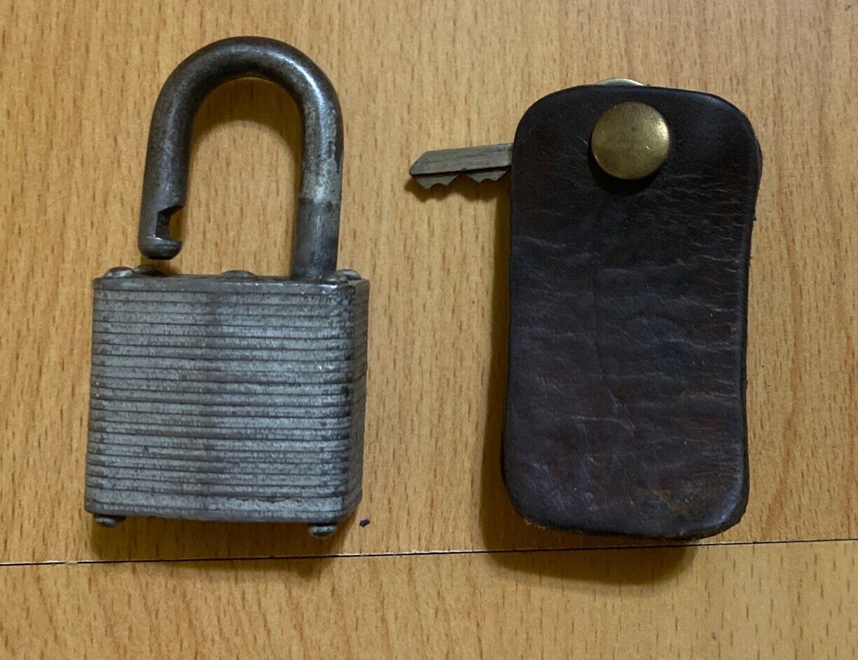 Vintage Master Lock No. 7 P714 Original Lion Key Working Early Model