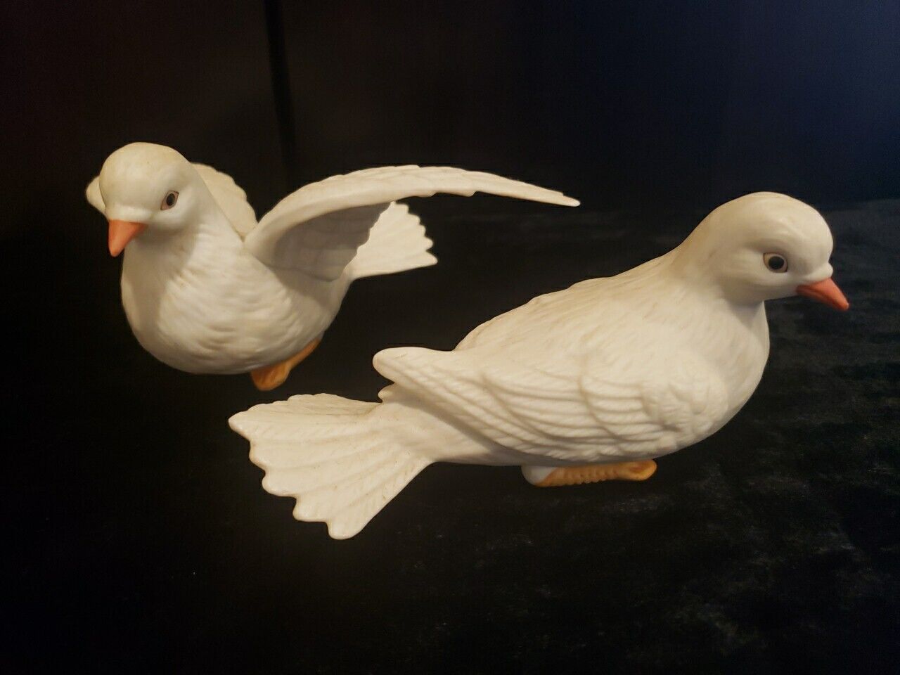 White Porcelain Dove Pair Figurines Set of 2 Love Birds Vintage 1980s HOMCO