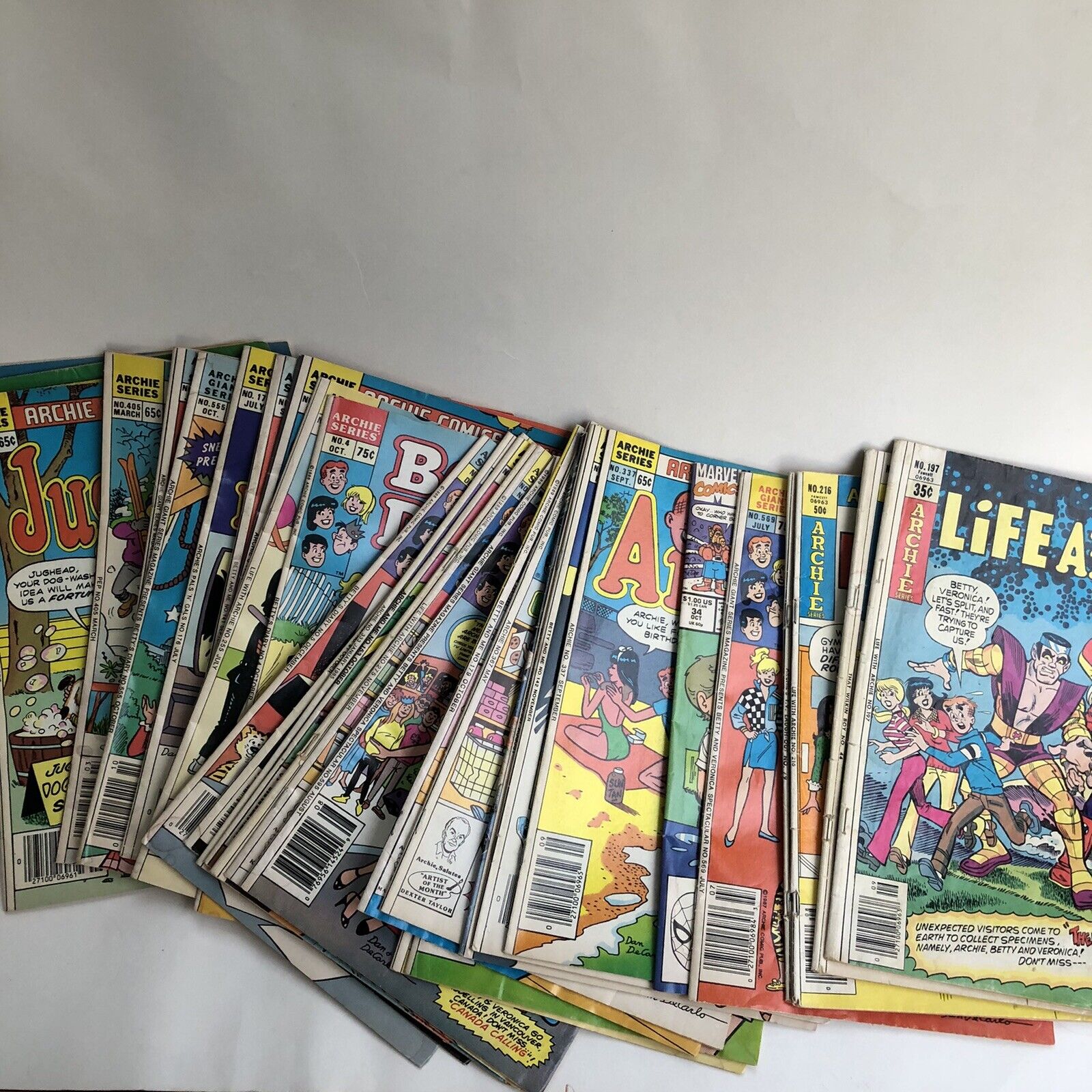 HUGE COMIC LOT EVERYTHING\'S ARCHIE - 32 ISSUES - ARCHIE PUBLICATIONS