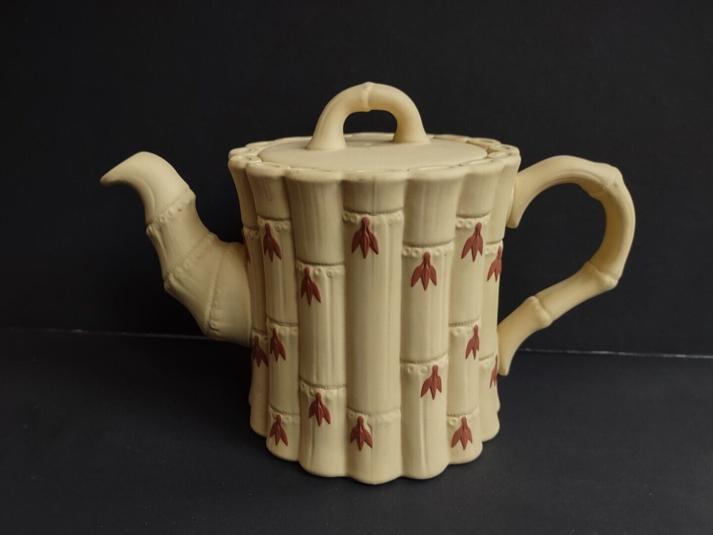 WEDGWOOD Jasperware Terra Cotta on Primrose Bamboo Yellow Lidded Teapot