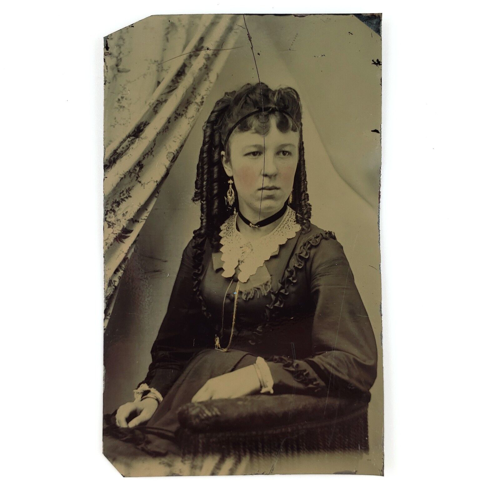 Curly Locks Young Woman Tintype c1870 Antique Girl 1/6 Plate Lady Photo A3432