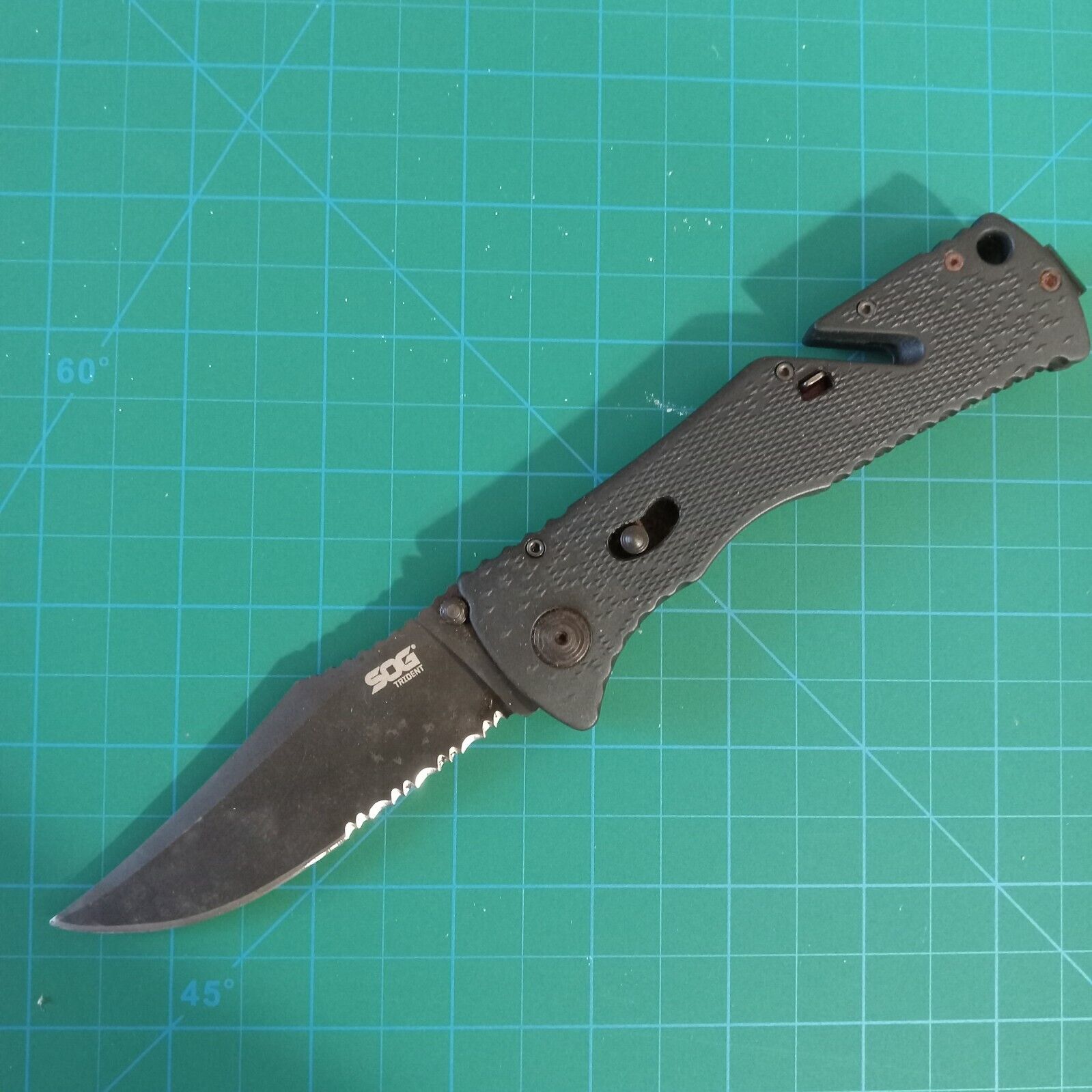 SOG Trident Pocket Knife Clip-Point Combo Edge Assisted Flipper Black