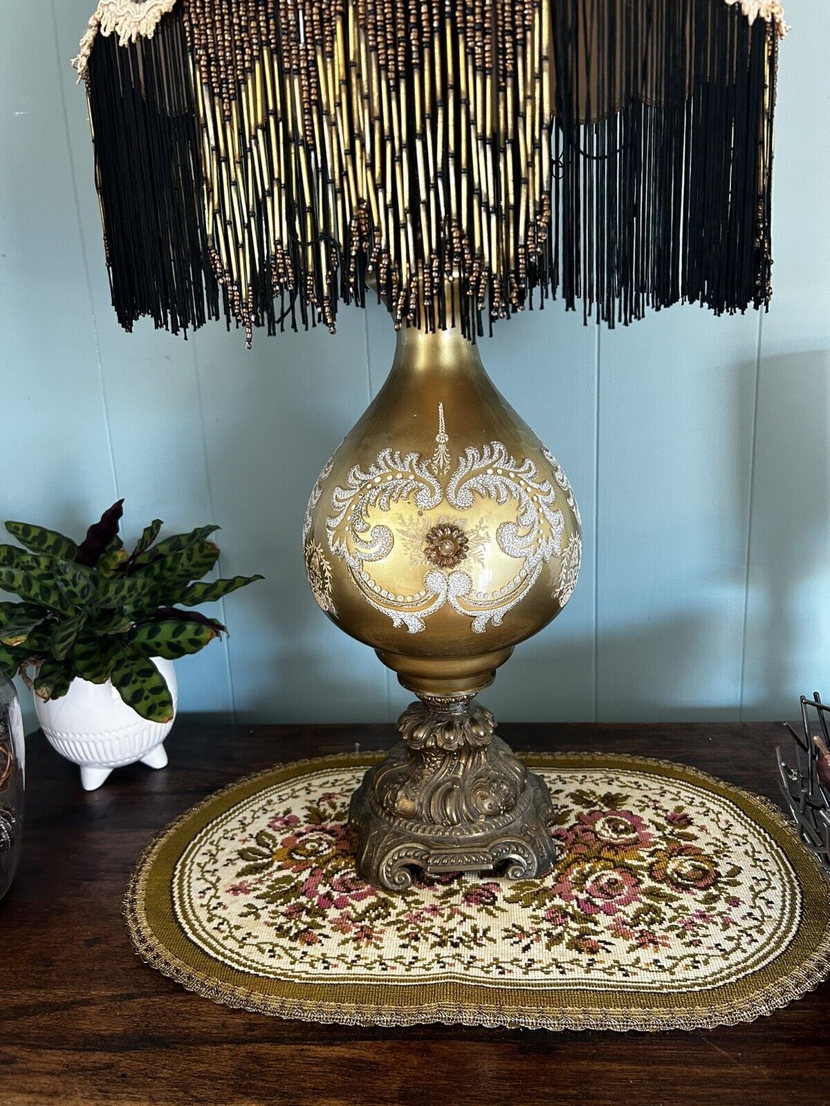 Vintage Victorian Elegant Lamp