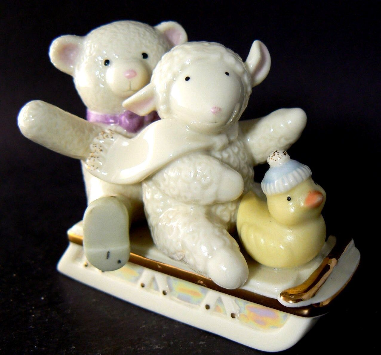 Lenox Fine China 2006 Sliding Bear with Friends Figurine (A16)